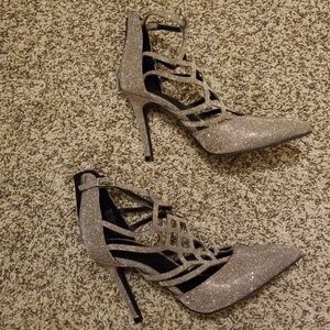 Fiomi high heel shoes gold